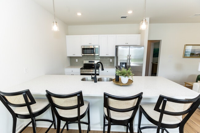 BPP - Cypress Point Model Home-Web-0037.jpg - Cypress Point Cottages