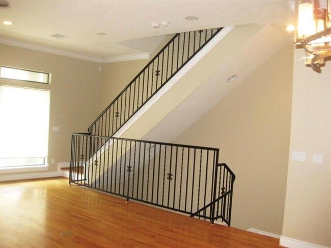 Photo - 1623 Stuart St