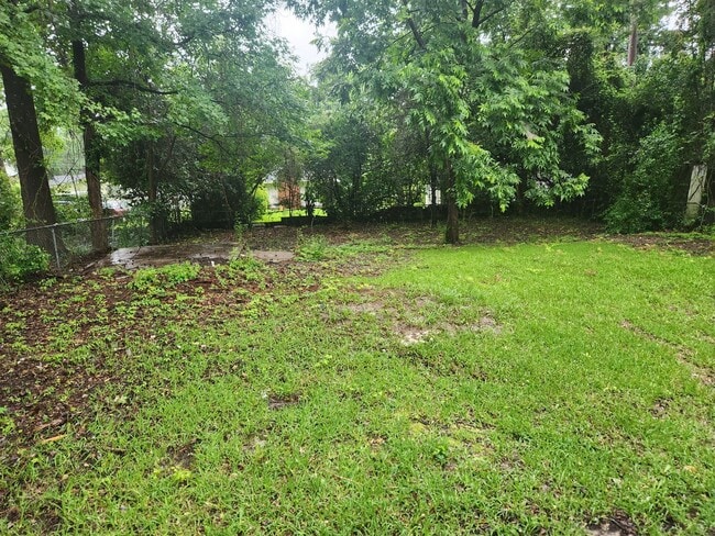 Photo - 2939 Gleason Ave