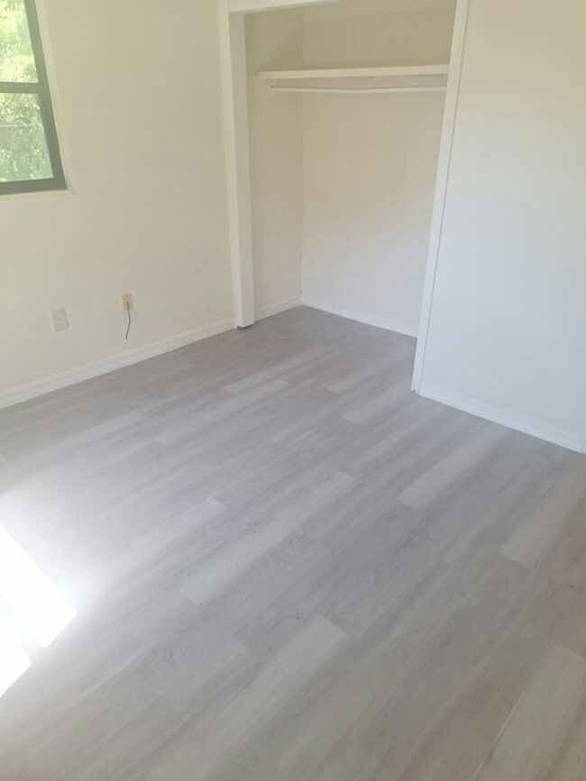 Photo - 914 SE 18th Terrace