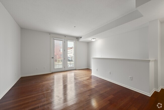 Building Photo - 334 S 3rd St Rental