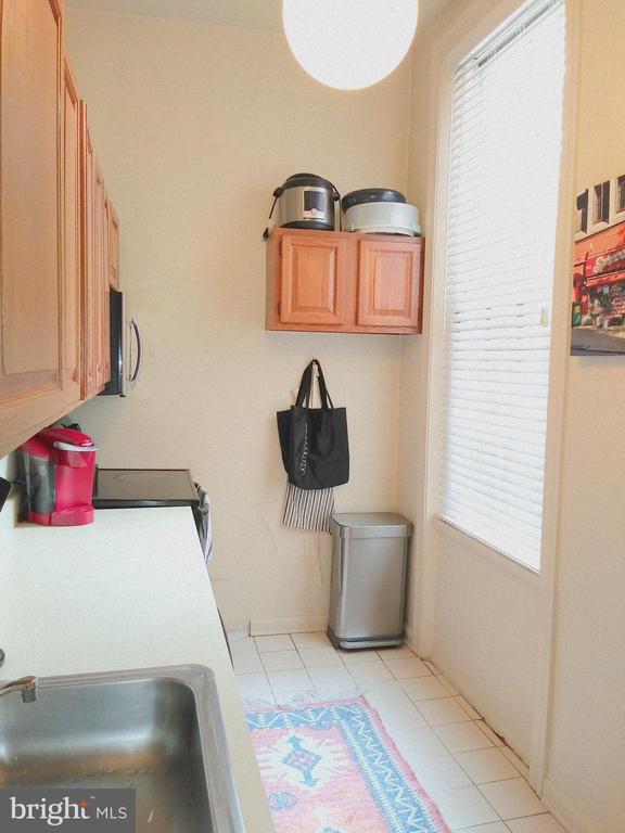 Photo - 2043 Mt Vernon St Unit 1F