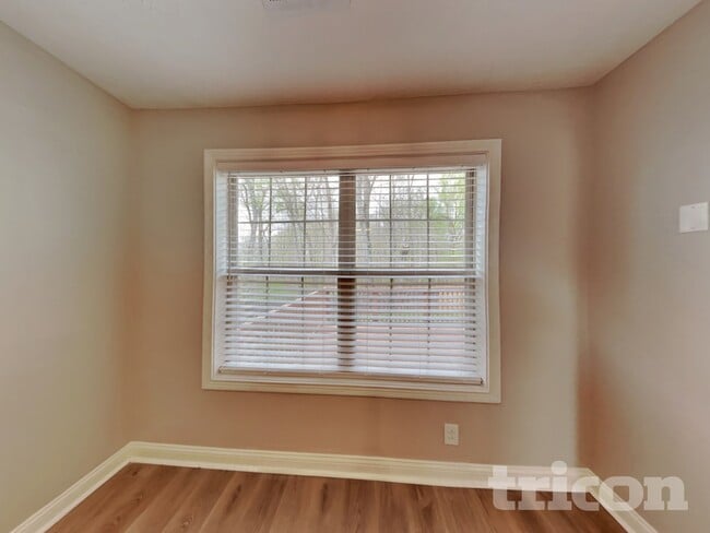Photo - 1889 Jackie Lorraine Drive