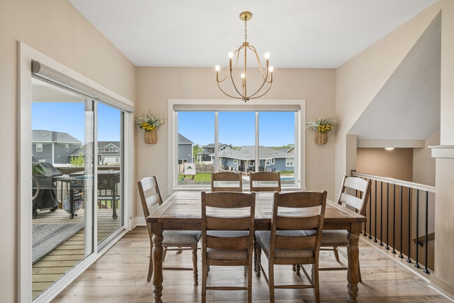 Photo - 2105 Timberview Dr