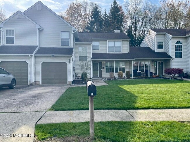 Building Photo - 21 Evergreen Dr