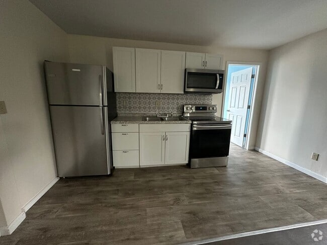 Building Photo - 107 W Pulteney St Rental