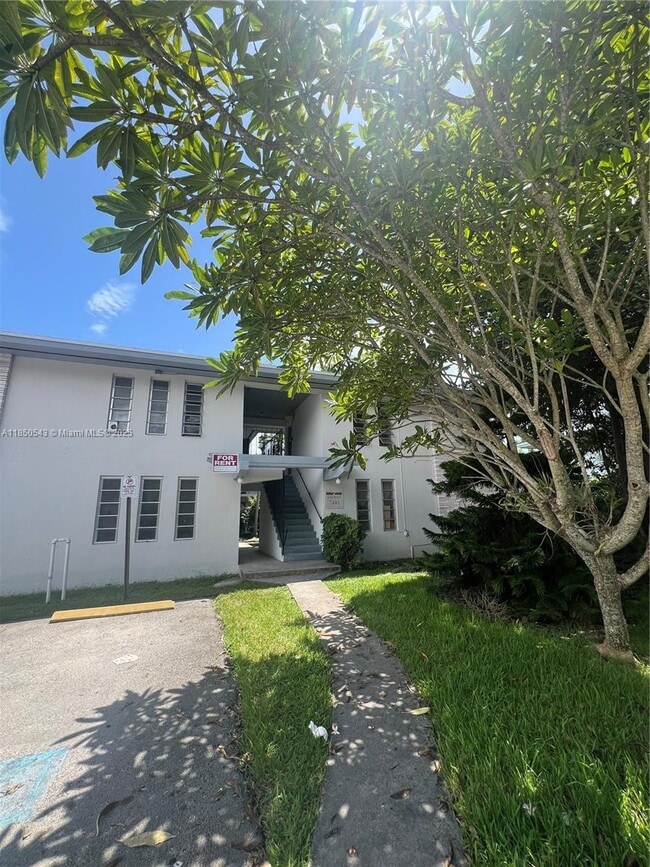 Building Photo - 7441 SW 59th Pl Unit 12A Rental