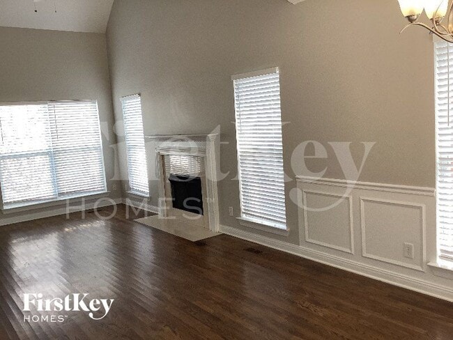 7142 Riverfront Dr
