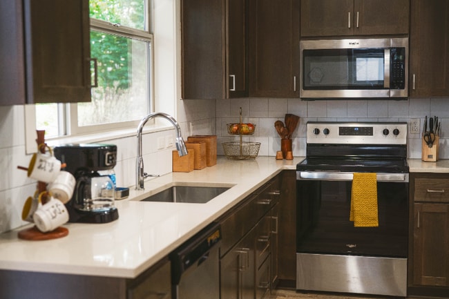 Photo - 2087 Audubon Ave SE