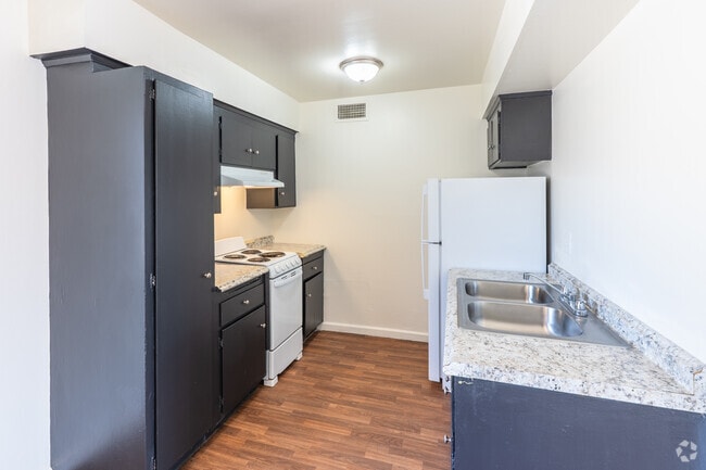 Interior Photo - Decatur Rents Rental