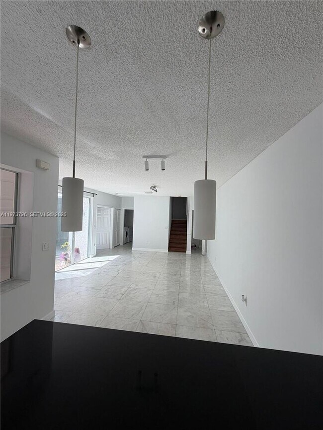 Photo - 1534 Weeping Willow Way