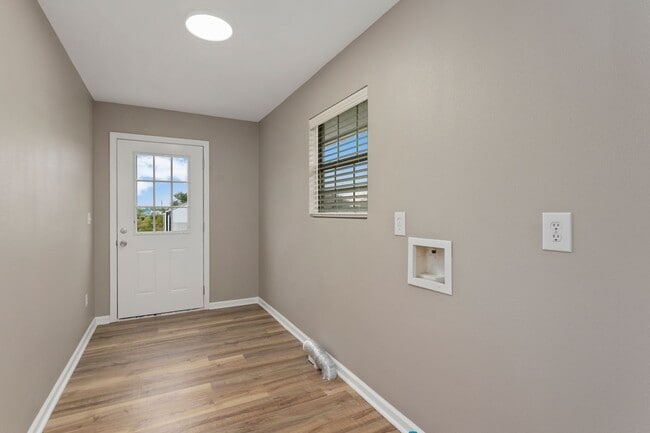 Photo - 127 Kathy Rd