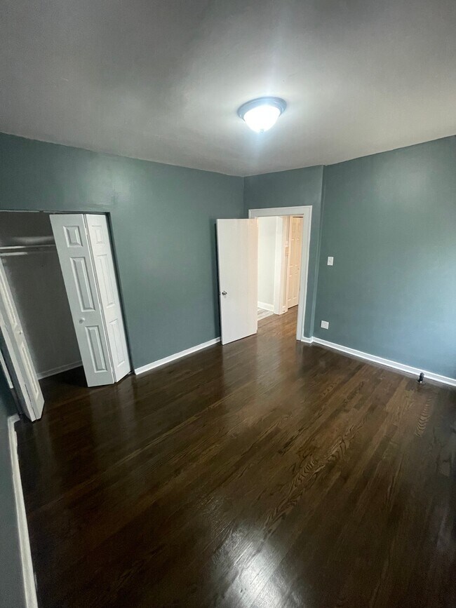 Photo - 2419 W 60th St Unit 2