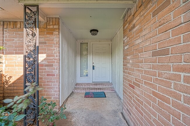 Photo - 442 Redway Ln