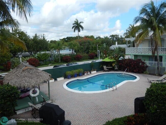 Photo - 2124 NE 5th Ave Unidad 209 Rental