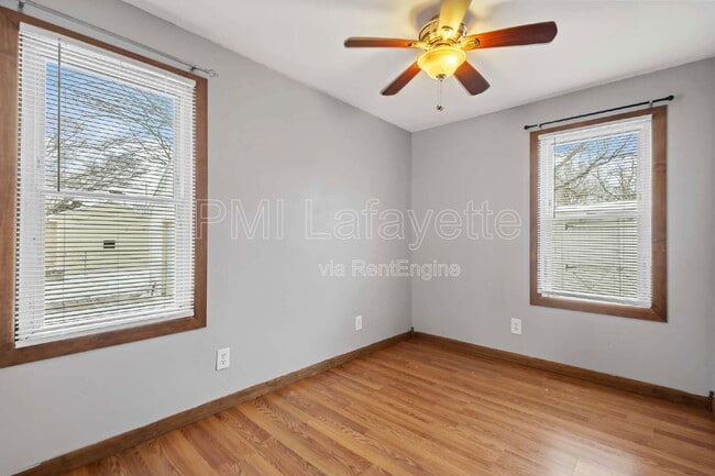 Photo - 2115 Perrine St