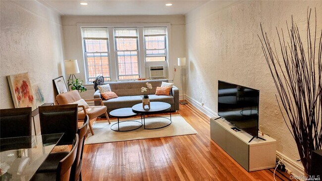 Photo - 4 Maple Dr Unit 6H