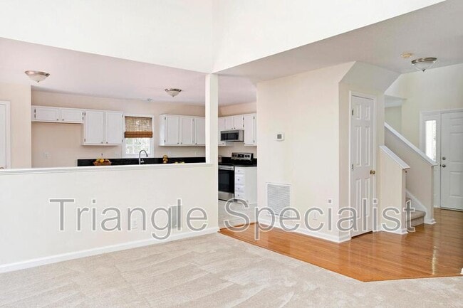 Photo - 100 Connelly Springs Pl