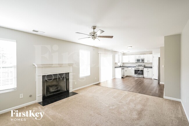 Photo - 1692 Comanche Run