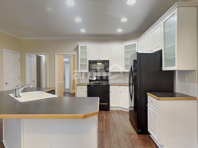 Photo - 3284 Creek Trace E