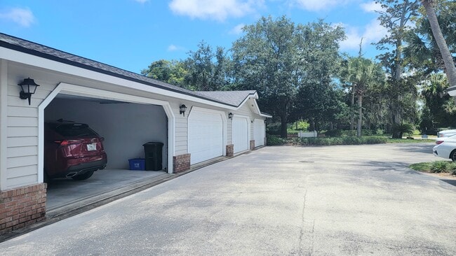 Photo - 596 N Nova Rd