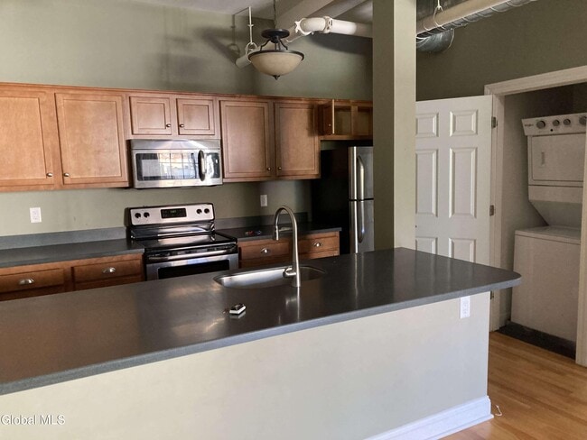 Photo - 4 Sheridan Ave Unit 5B