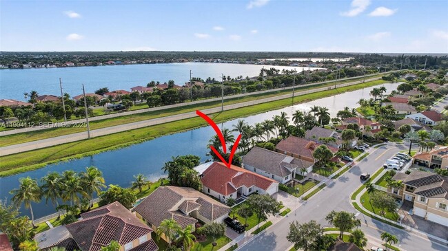 Photo - 18950 SW 16th St