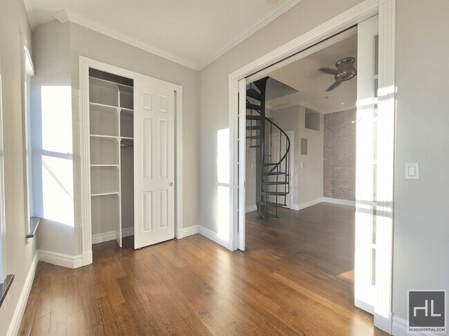 Photo - East 3rd Street Unidad 5A