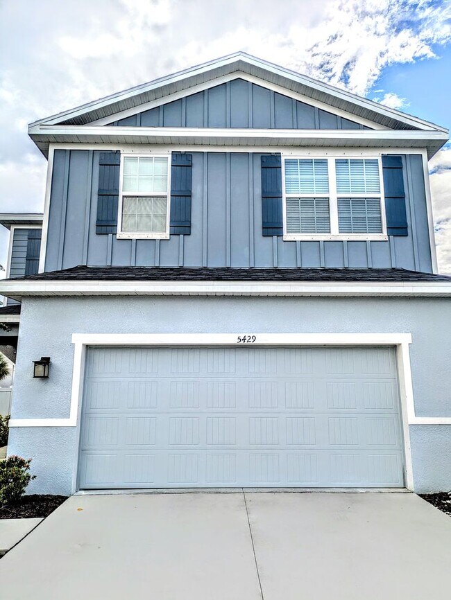 Photo - Annual UNfurnished NEW 4/ 2 1/2 home off State Route-70 in Bradenton