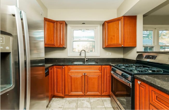 Photo - 10114 S California Ave