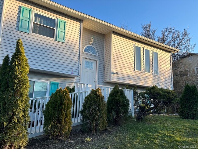 Photo - 7 Weather Vane Way