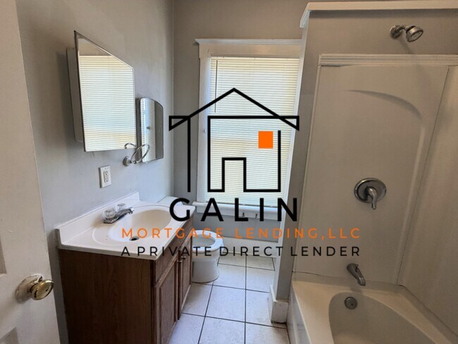 Photo - 20 W 54th St