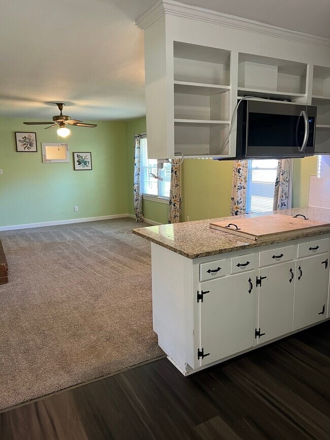 Photo - 418 Starke Dr