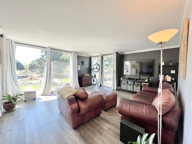 Photo - 2 Bed, 2 Bath Condo Near Retro Row!