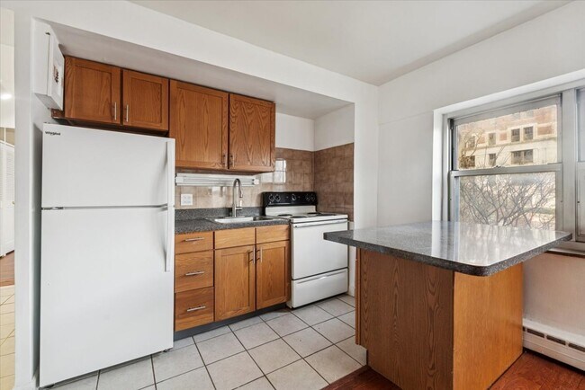 Photo - 4980 N Marine Dr Unit 135