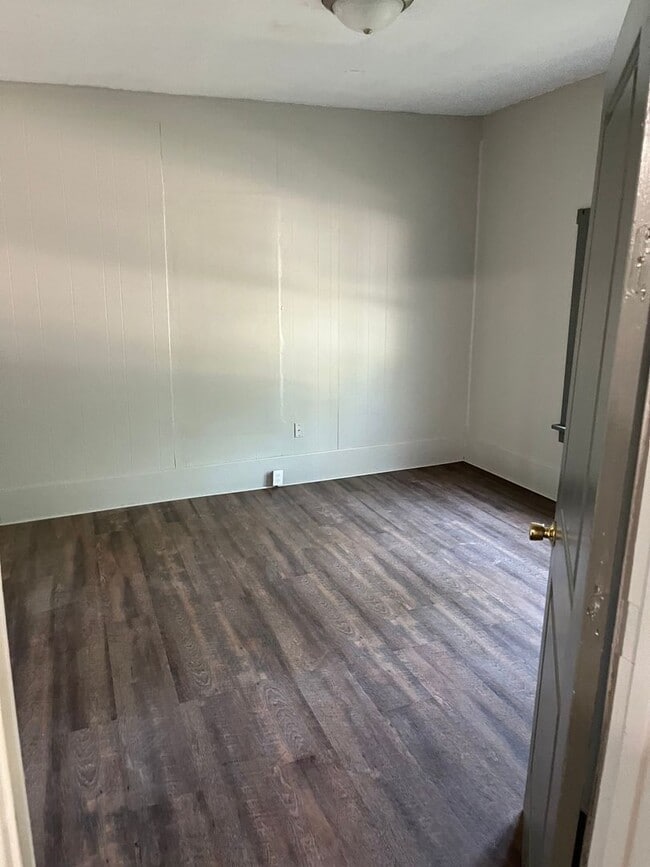 Photo - $795 - 2 bed 1 bath - Single Family Home
