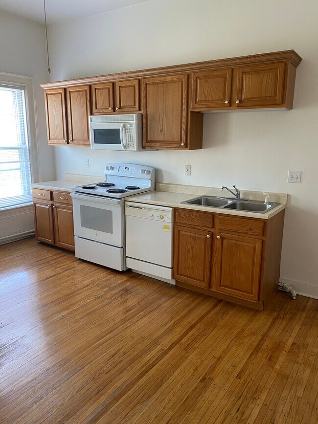 Photo - 255 Culver Rd Unit 5