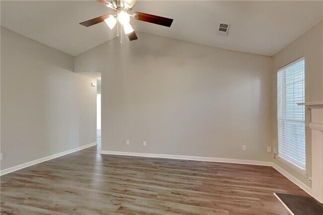 679 Fernstone Trail