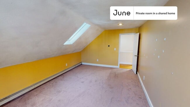 Photo - Room in Shared 6 bed/2 bath home Unidad D