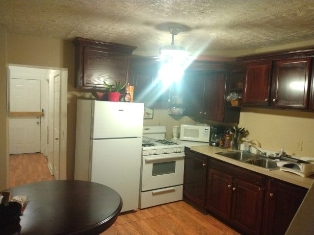 Photo - 1610 E 28th St
