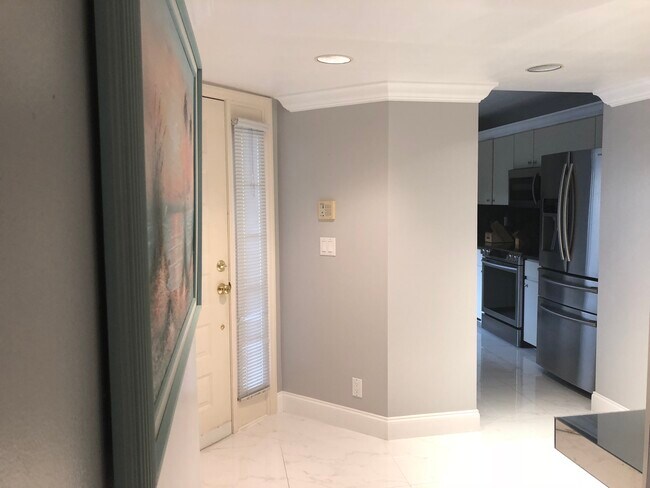 Photo - 7449 Glendevon Ln Unit 106