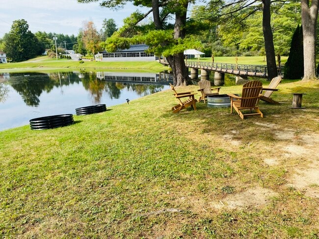 Photo - 174 Perthshire Dr Unit Studio