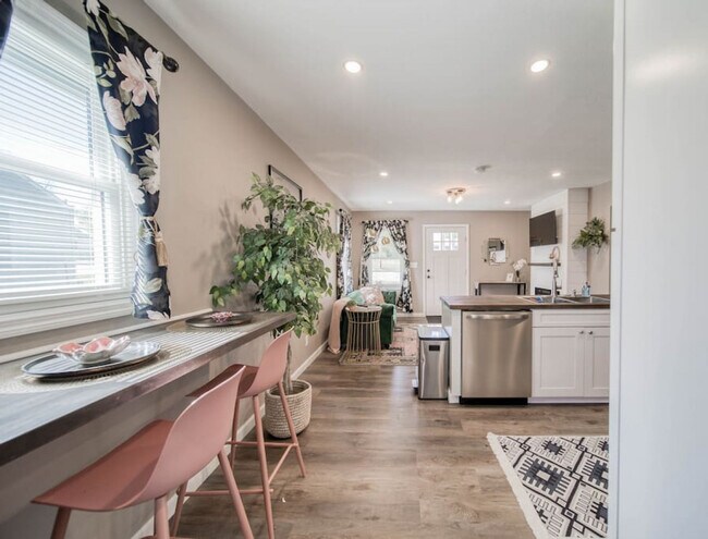 Photo - 1402 Iowa St Unidad ID1292379P