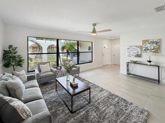 Photo - 9907 ISLAND HARBOR Dr