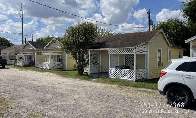 Building Photo - 820 W Point Rd Unit 17