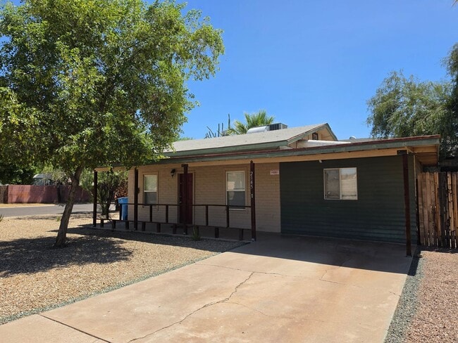 Building Photo - SAT01B Unit 1