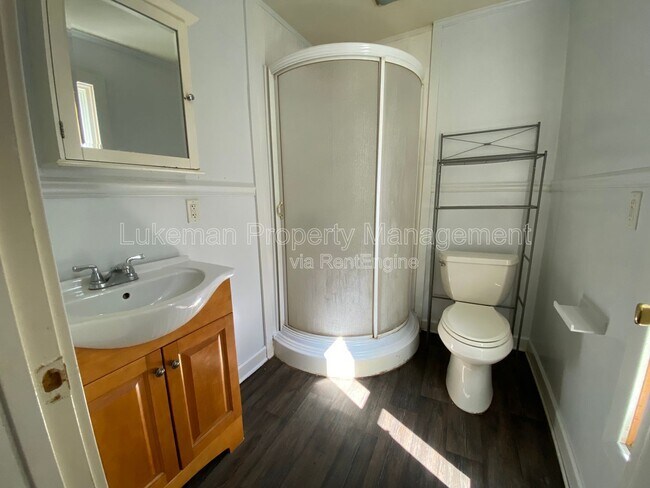 Photo - 817 Egleston Ave Unit 2