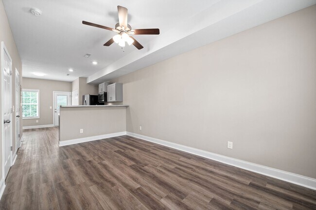 Meadow Hill Ln - 1169