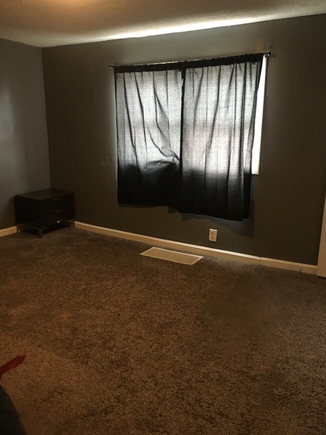 Photo - 690 Addison St Unit 1st floor