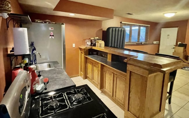 Photo - 5910 Thatcher Dr House